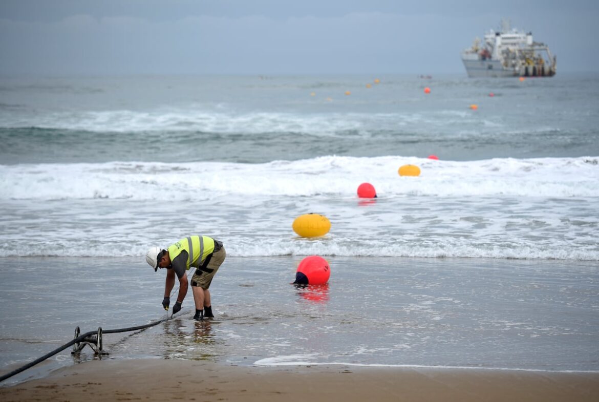 Cientistas chineses estão envolvidos na tecnologia de corte de cabos submarinos