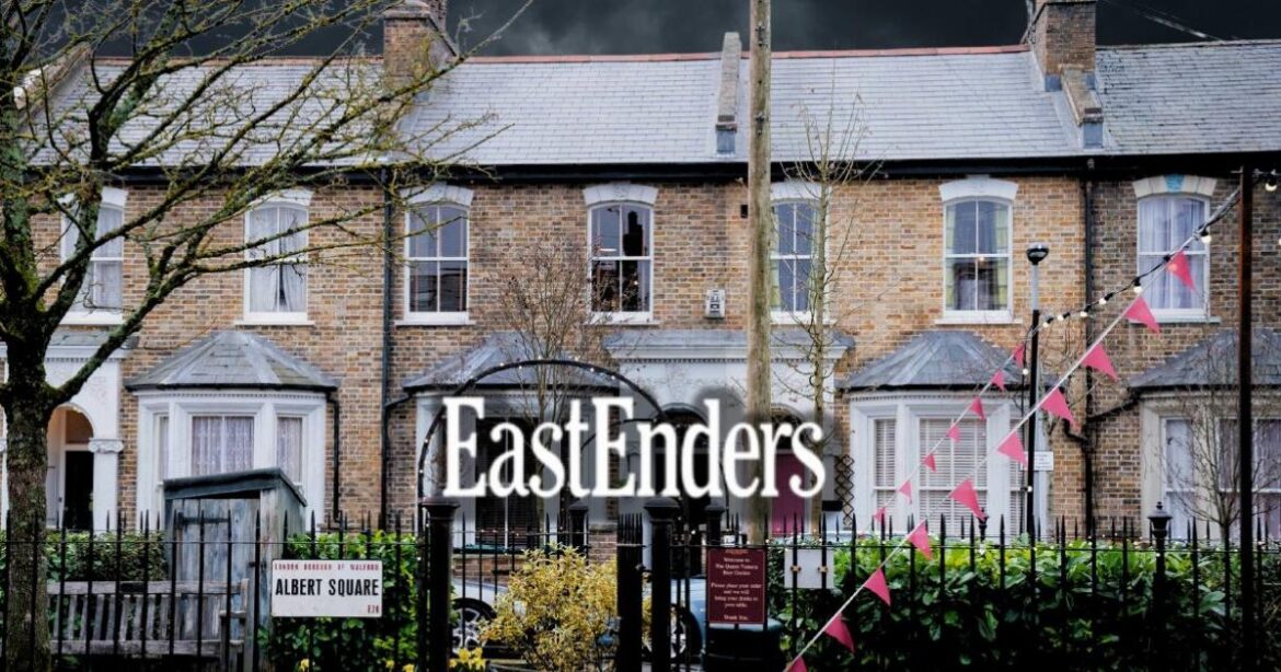 A hostilidade explode com o retorno dos cenários polêmicos da lenda de EastEnders | Sabonetes