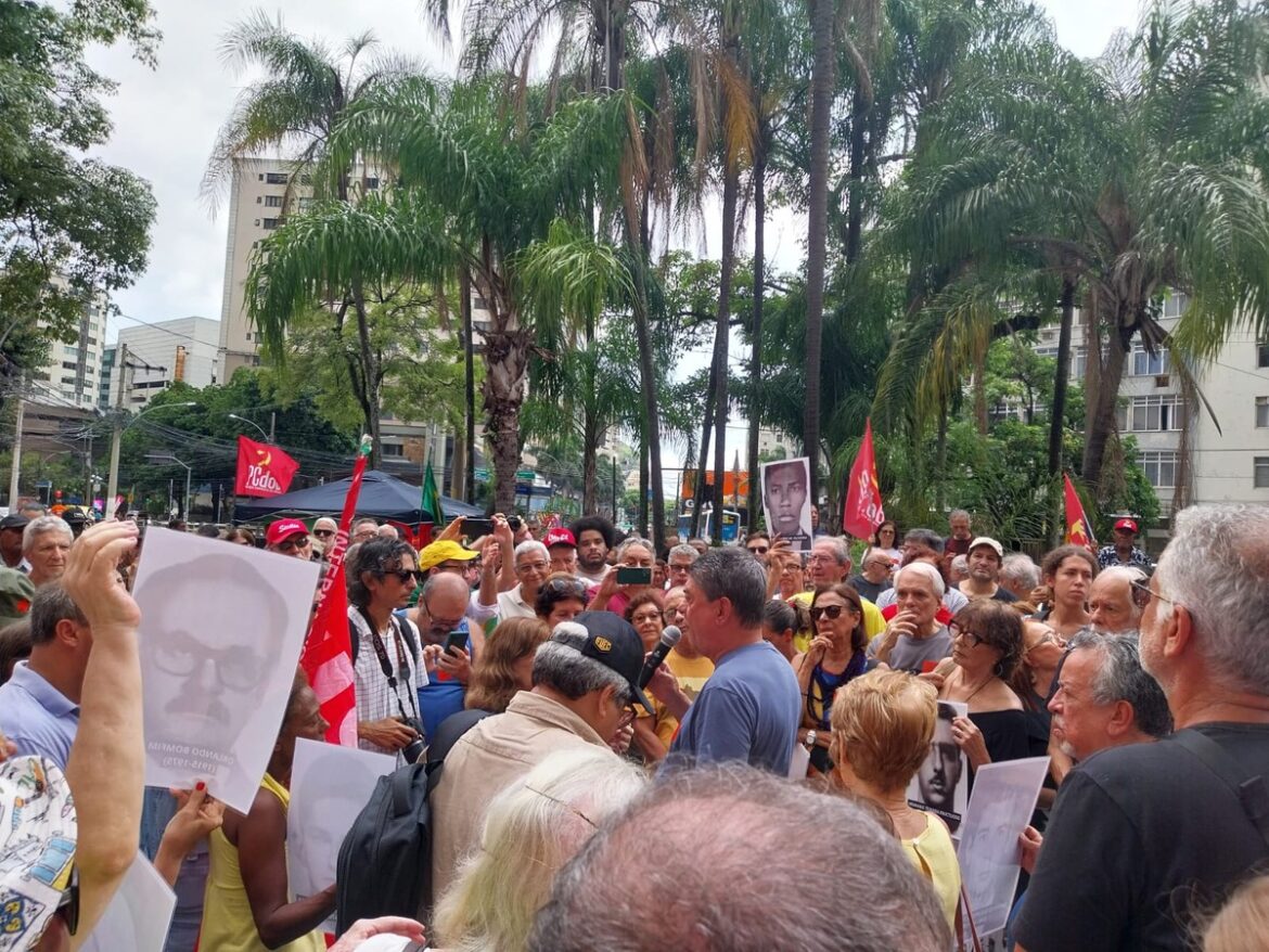 Após o sucesso de “Ainda Estou Aqui”, o protesto exigiu a inclusão do quartel onde Rubens Paiva desapareceu